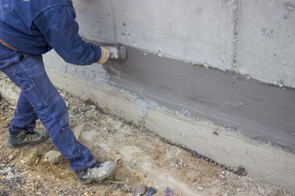 Foundation Crack Sealing in Roseville